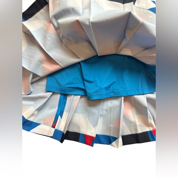 J. Lindeberg ADINA PRINT SKIRT BRILLIANT BLUE BIG BRIDGE - Picture 8 of 9